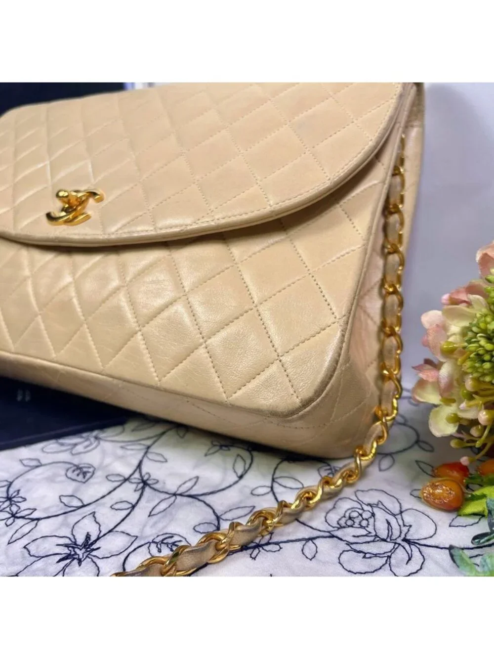 Chanel Vintage Quilted Chain Shoulder Bag
